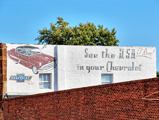 Chevrolet mural on El Reno building